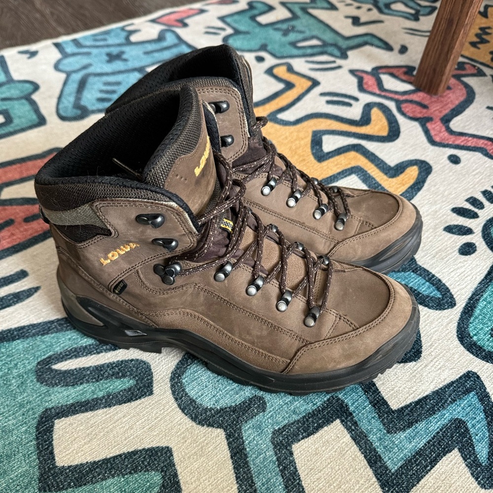 Lowa Renegade GTX mid men’s 10.5